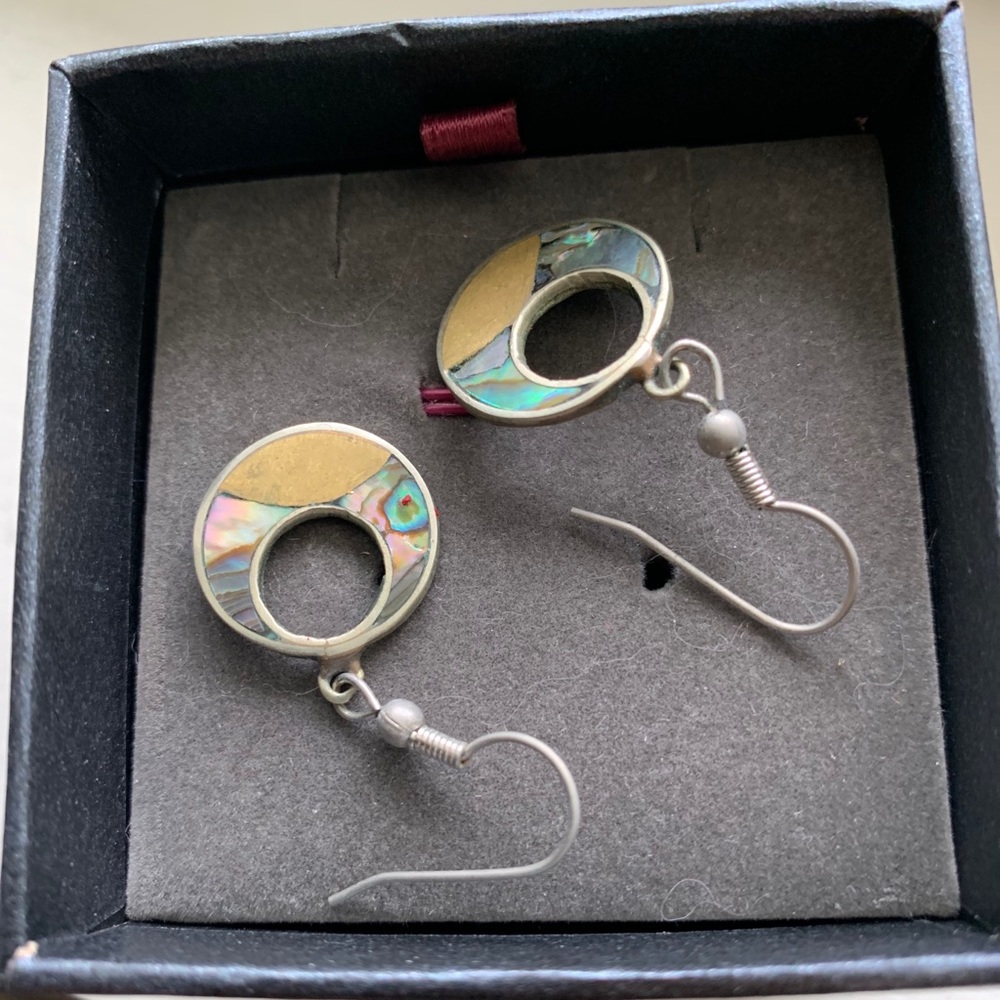 Drop earrings